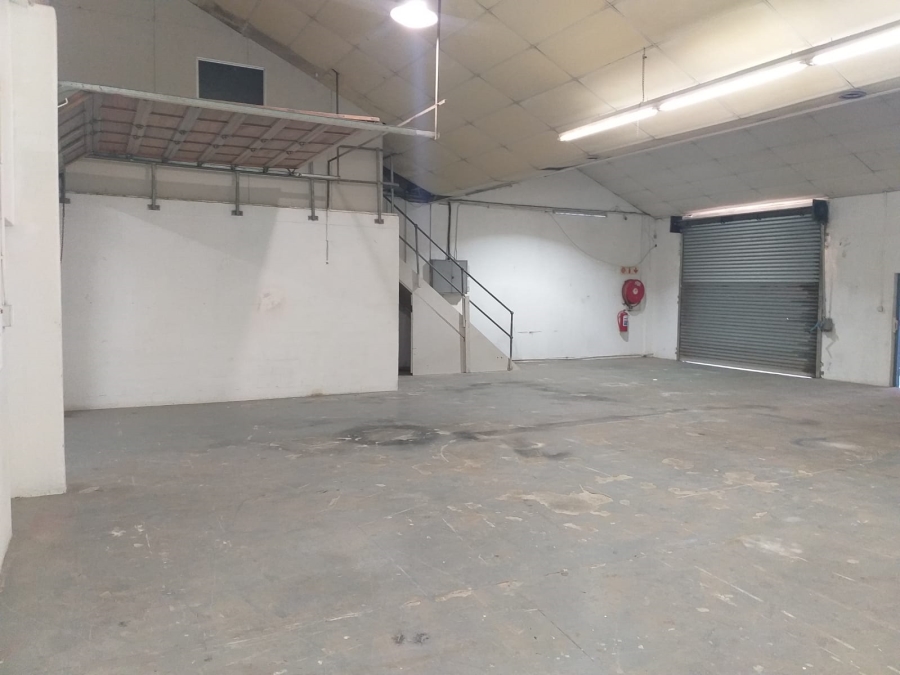 To Let Commercial Property for Rent in Paarden Eiland Western Cape